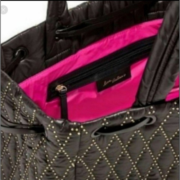 💕Victoria's Secret Large Black Fusia Glam Rock Quilted Tote Gold Studs NWT $78 - Picture 6 of 6